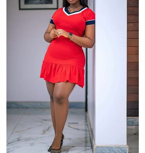 Short sleeve v-neck t shirt dress