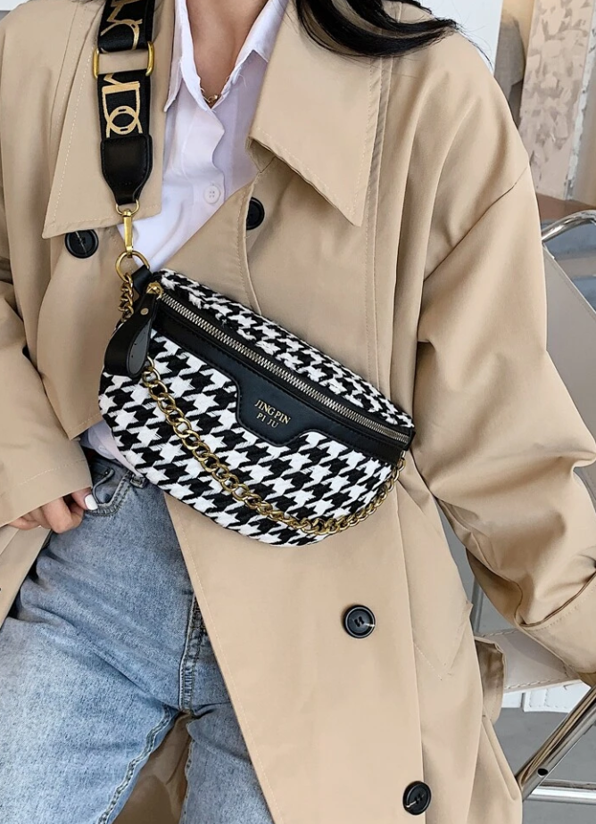 Peek a boo fanny pack