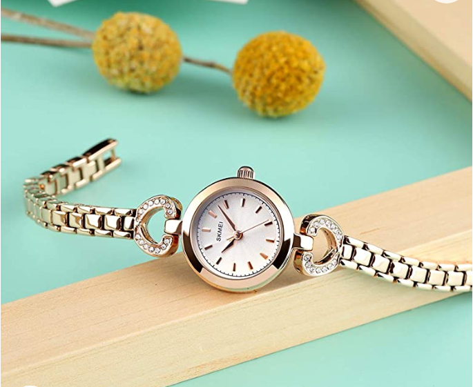 Ladies business wristwatch