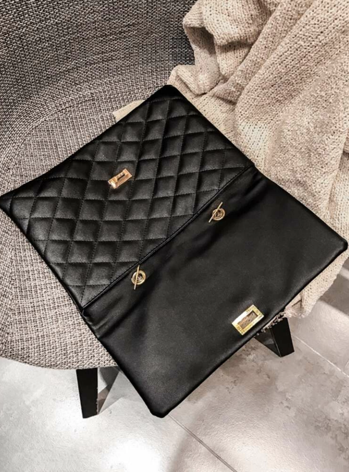 Padded print shoulder purse