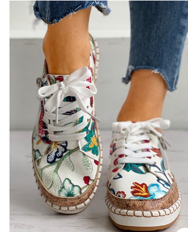 Flower design canvas sneaker
