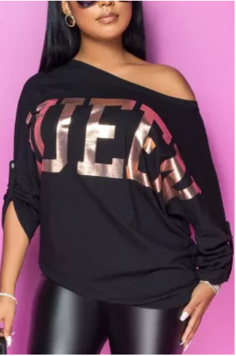 Off shoulder loose Tee